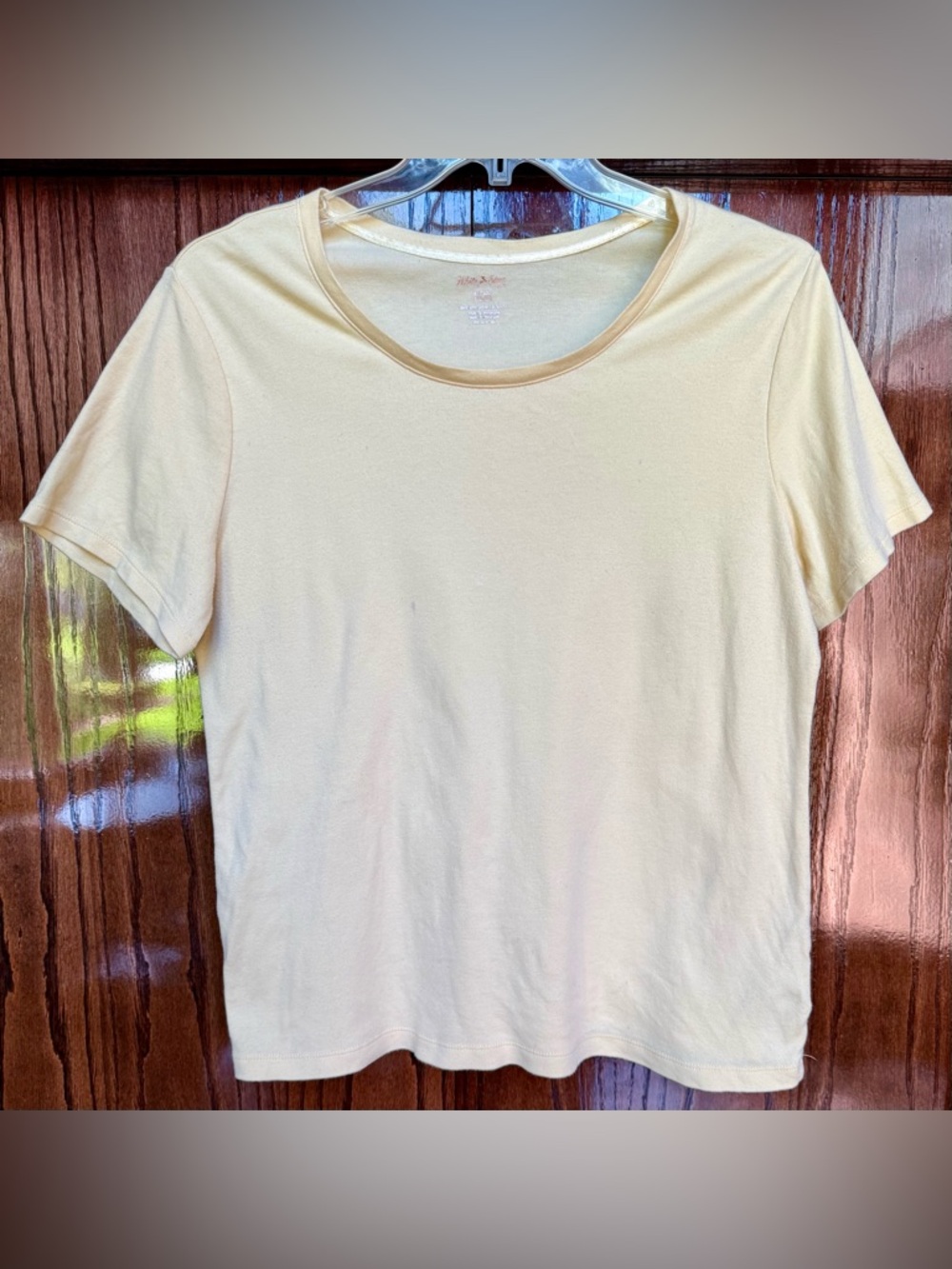 White Stag Women's Light Yellow Lemon Shirt XL (16-18) Short Sleeve Crew Neck